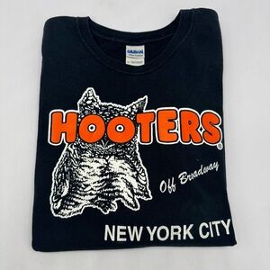 Hooters New York City LS black shirt Medium